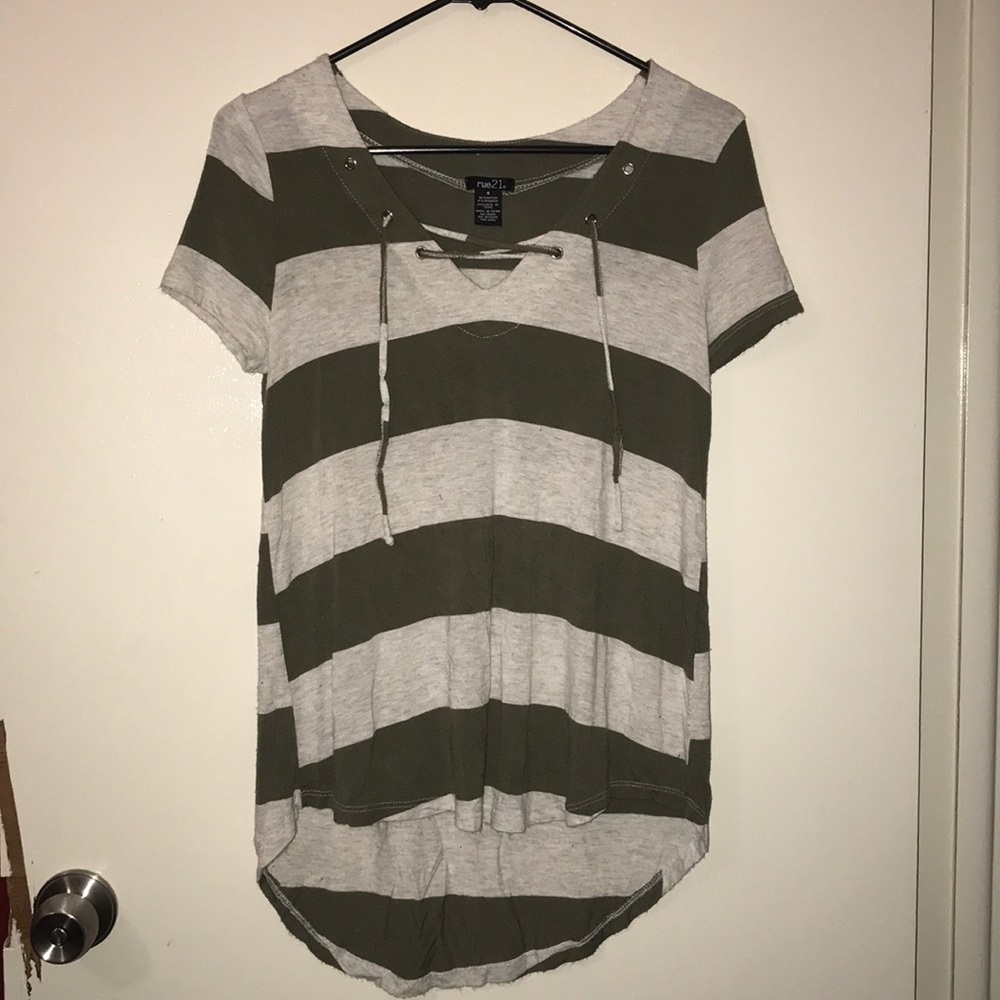 Tee shirt